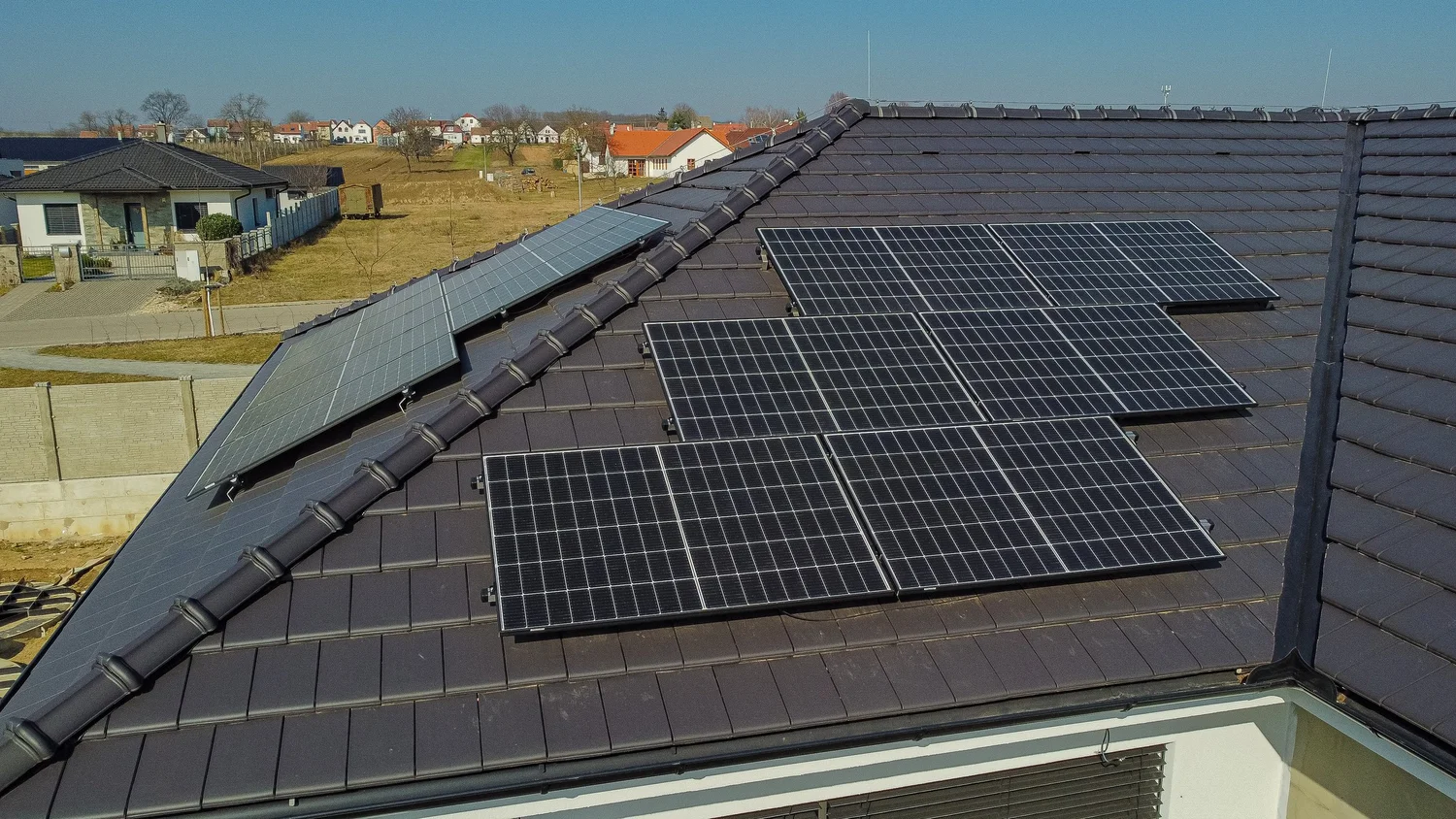 Fotovoltaická elektrárna Dolní Bojanovice, letecký pohled