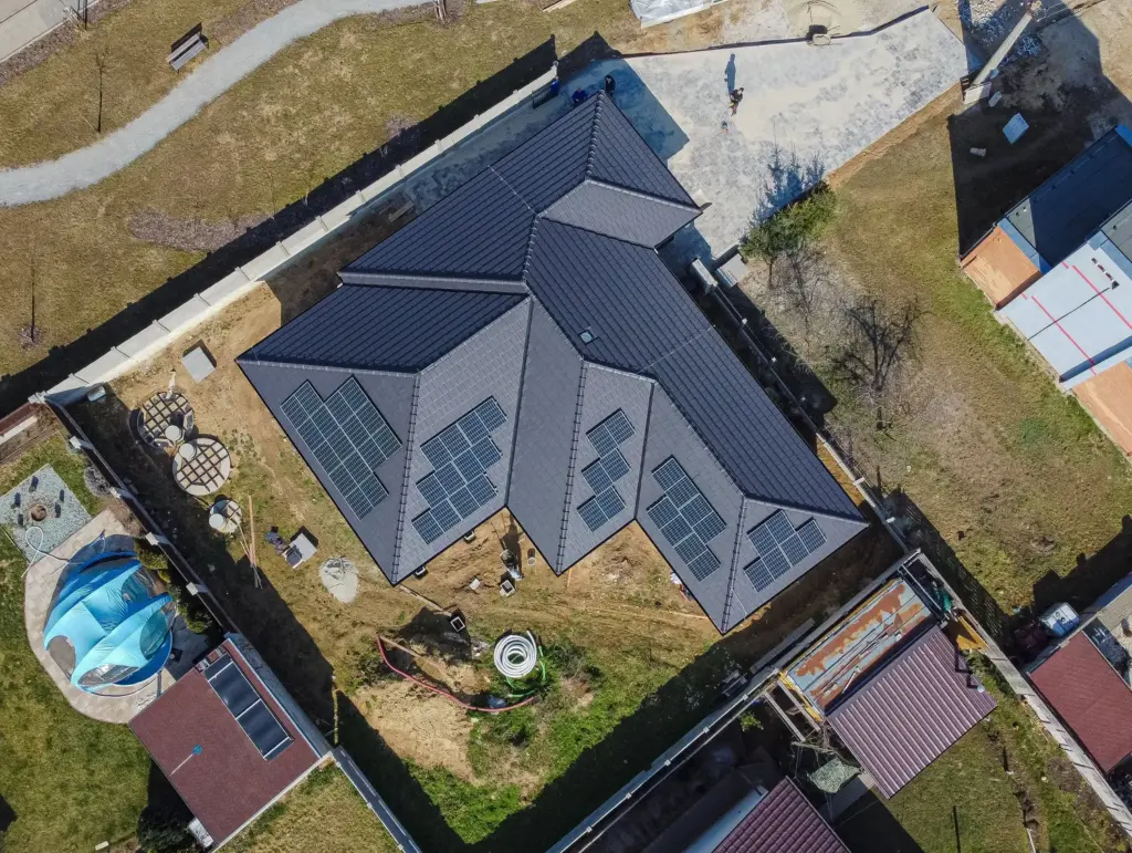 Fotovoltaická elektrárna na střeše rodinného domu, Dolní Bojanovice