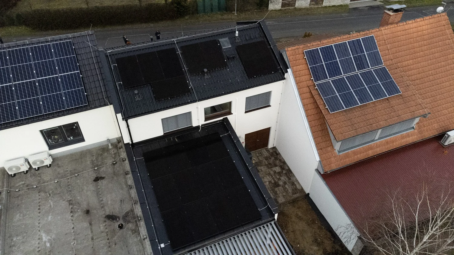 Fotovoltaická elektrárna Ořechov, letecký pohled