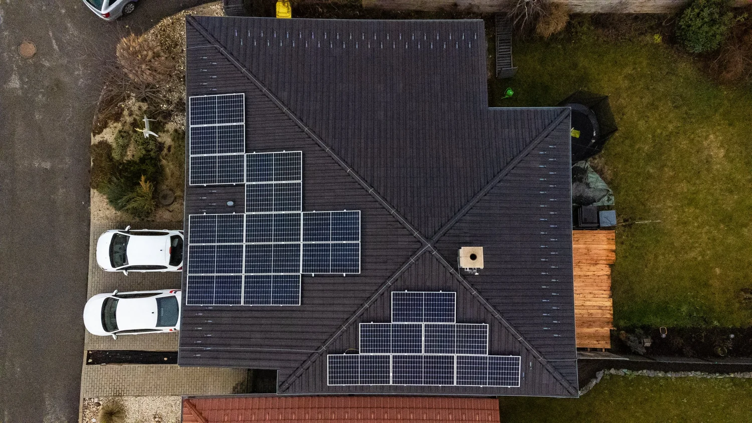 Fotovoltaická elektrárna Syrovice, letecký pohled