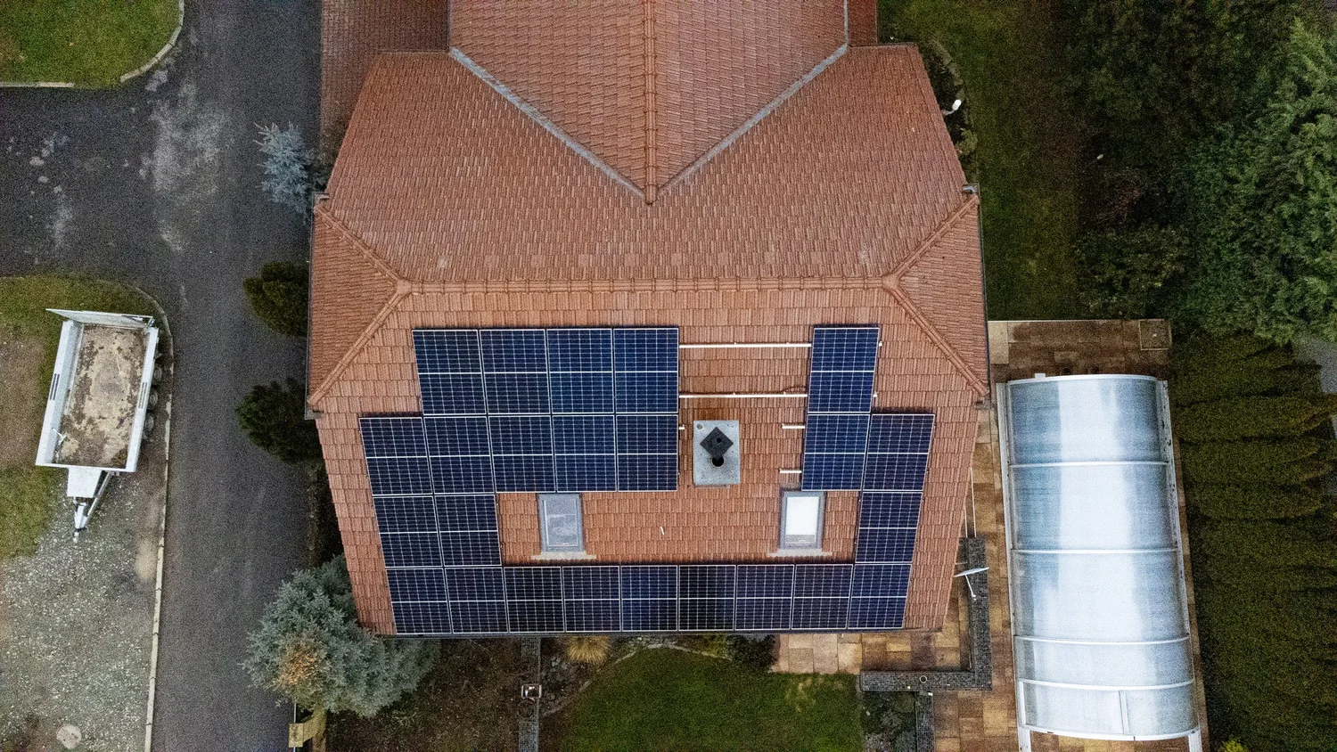 Fotovoltaická elektrárna na střeše rodinného domu, Rajhrad