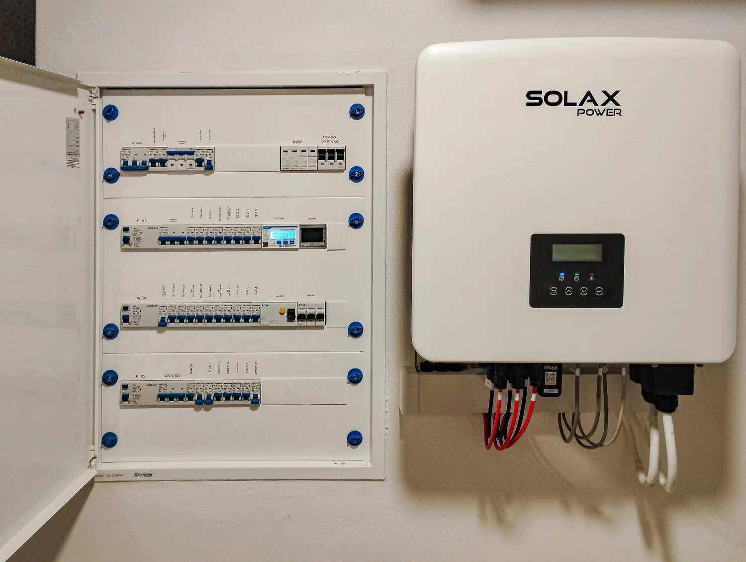 Fotovoltaická elektrárna Dolní Bojanovice, fotografie z realizace